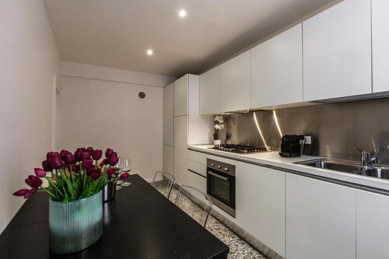 Charming Apartment On The Grand Canal R&R Венеция Екстериор снимка