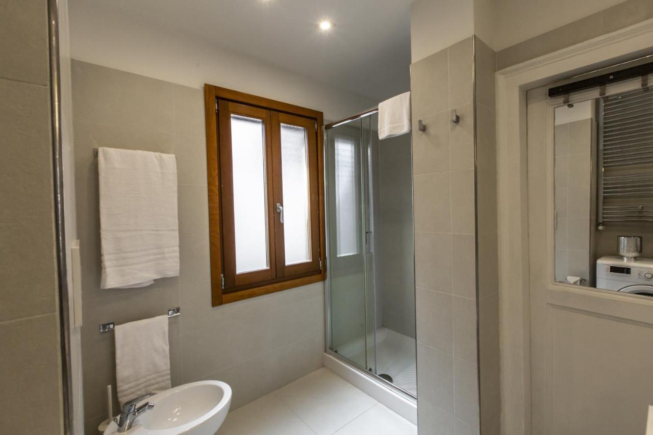 Charming Apartment On The Grand Canal R&R Венеция Екстериор снимка