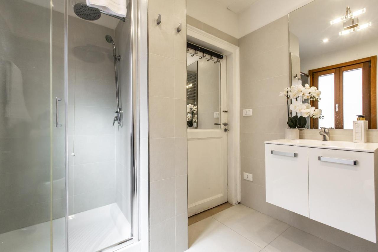 Charming Apartment On The Grand Canal R&R Венеция Екстериор снимка